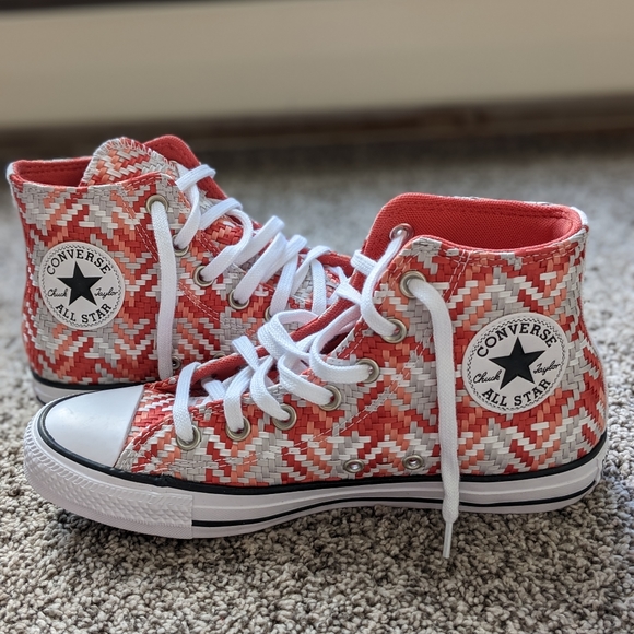 Converse shoes - Picture 2 of 5